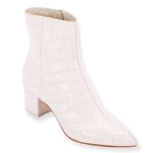 NWOT Dolce Vita Crocodile White Pointed Toe Booties